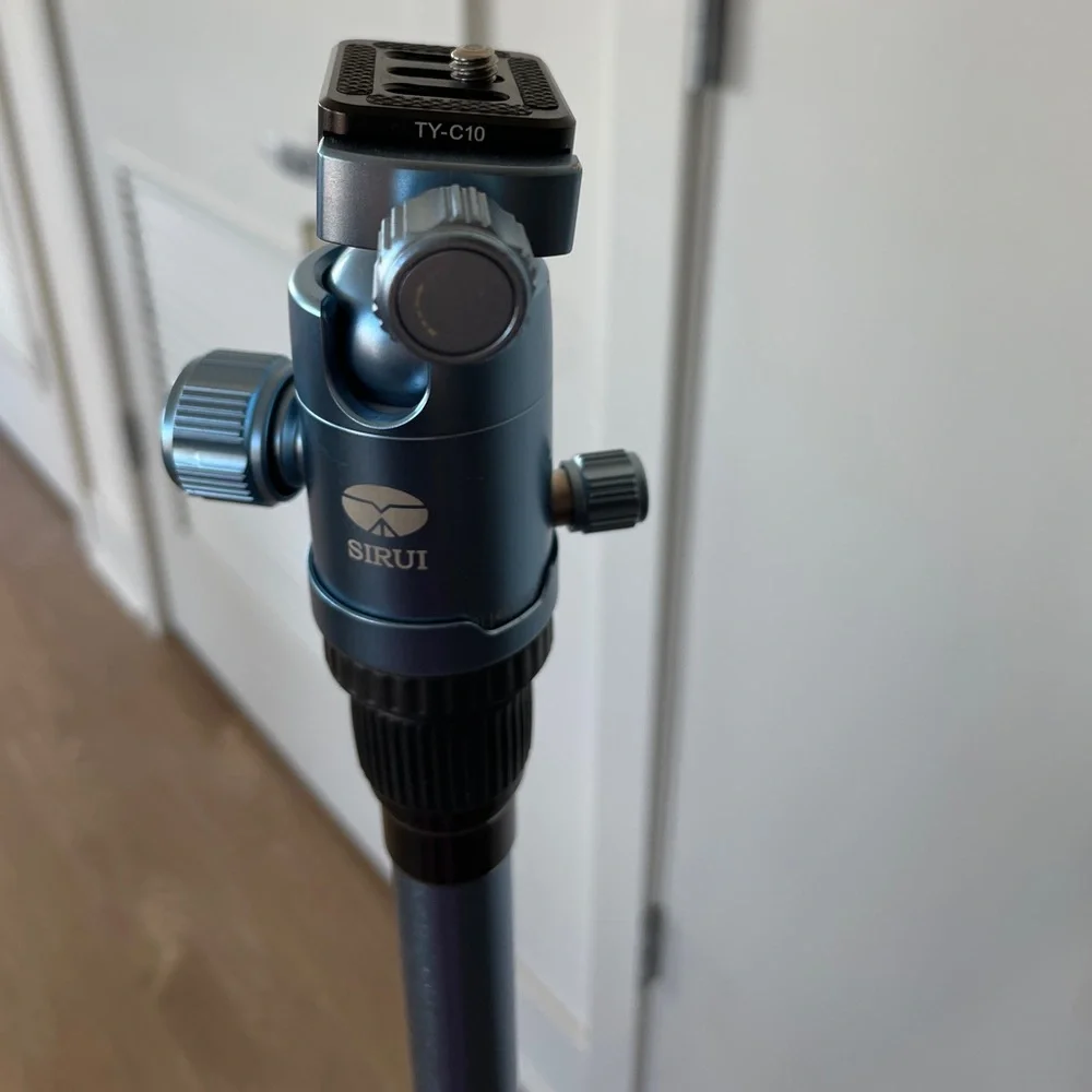Sirui T-005BX Ultralight Travel Tripod with C-10S Ball-Head